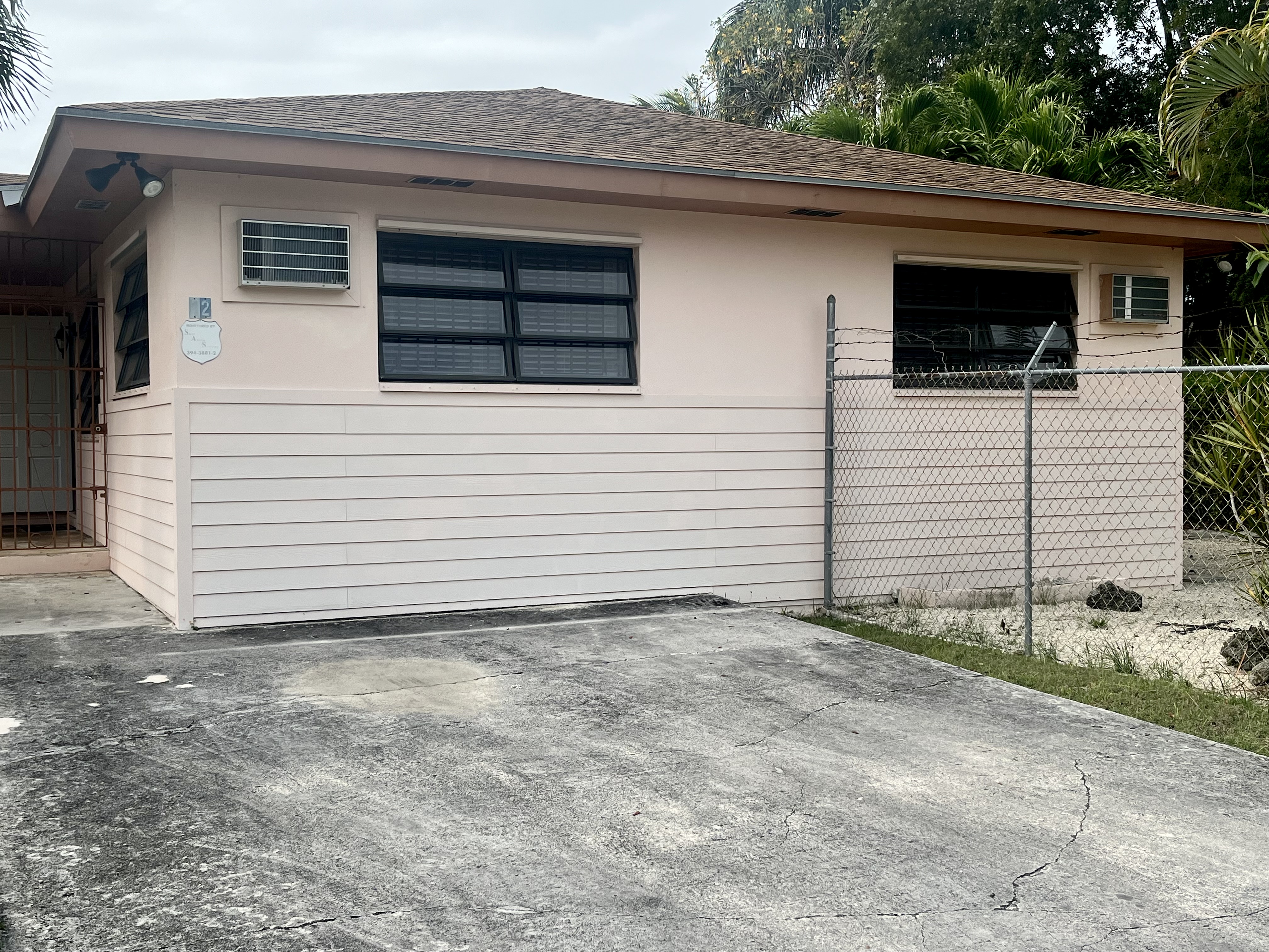 Mount Vernon, Eastern Road, New Providence/Paradise Island